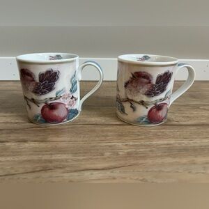 Vintage 2000 Valerie Pheiffer Floral Bird apple Design porcelain Mugs - Set of 2